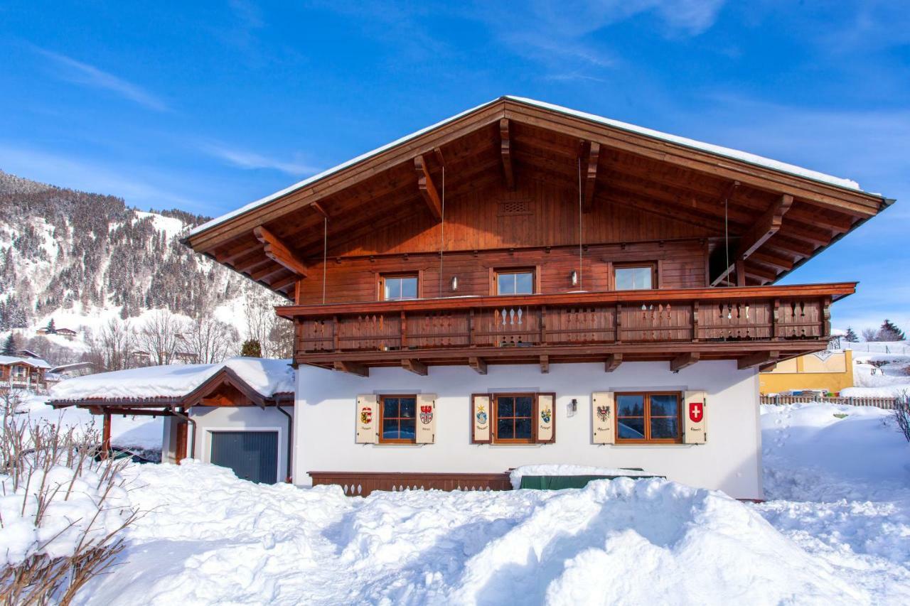 Chalet Im Dorf Гольдег Экстерьер фото
